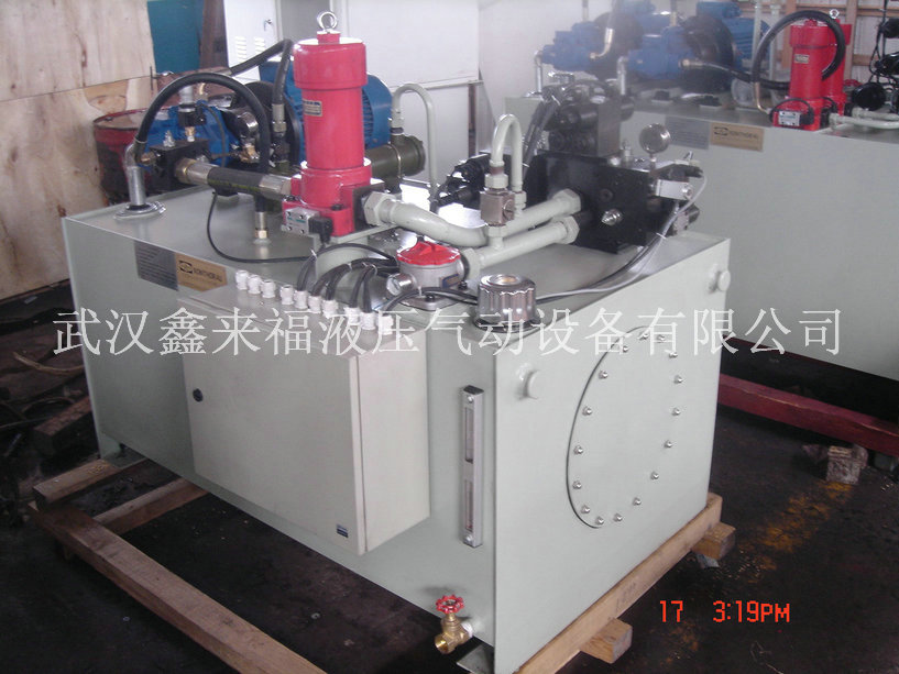 Hydraulic system of rewinder, hydraulic station of roller crusher